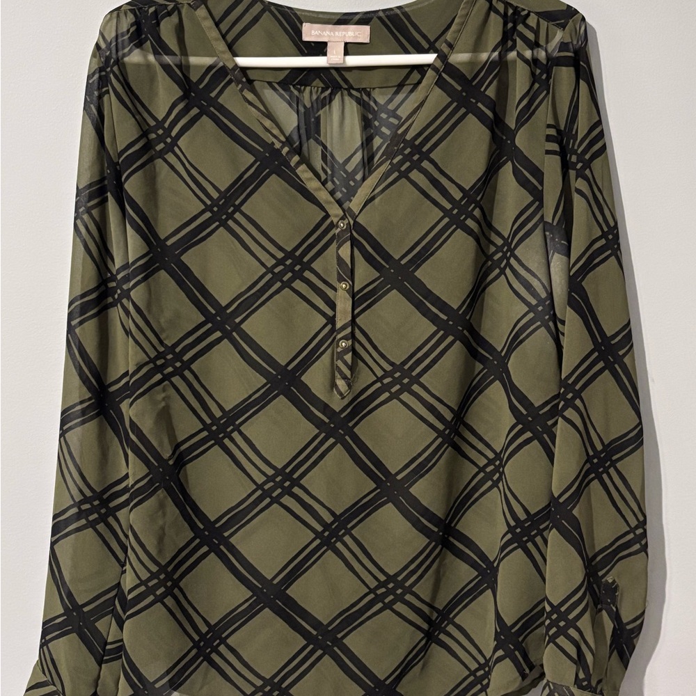 Banana Republic Black and Green Long Sleeve Blouse with Mandarin Collar